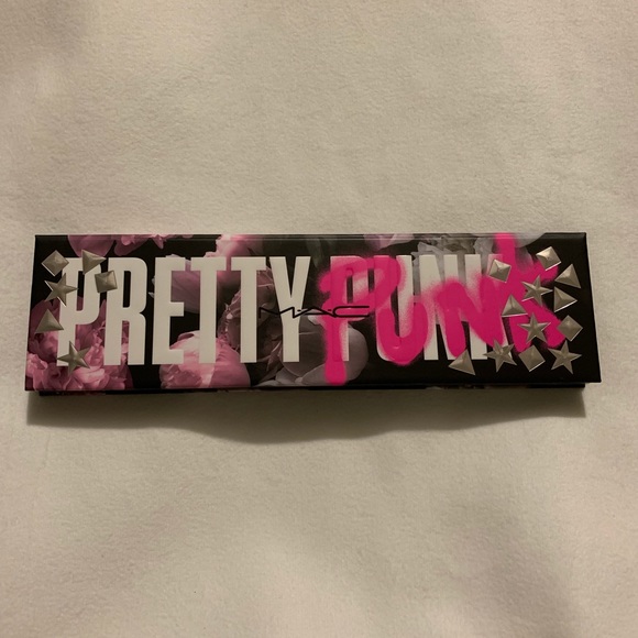 Girls Pretty Punk Eyeshadow & Highlighter Palette - Picture 3 of 7